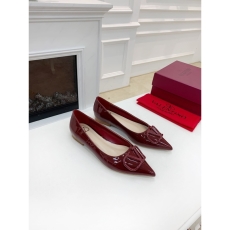 Valentino flat shoes